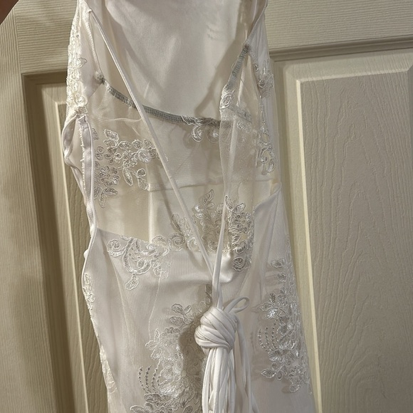 Lucy In The Sky Ellis Dress - Picture 2 of 2